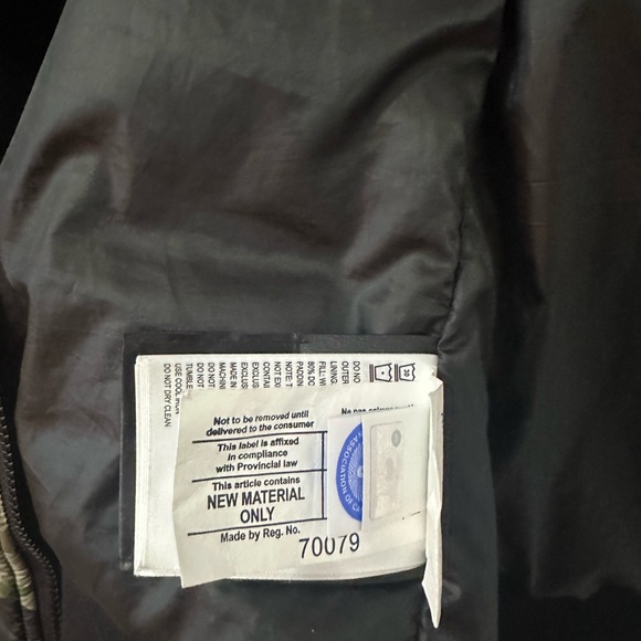 Canada Goose - Picture 4 of 6